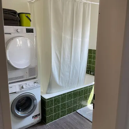 - Familienfreundliche Mit Garten